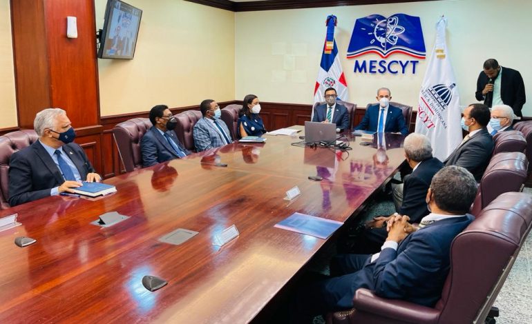 MESCYT y la Universidad de Oxford dotarán de becas a alumnos dominicanos