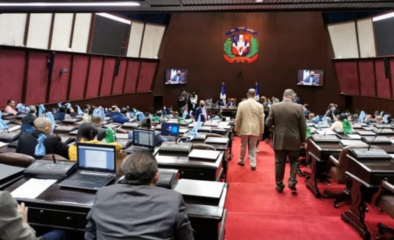  Diputados acogen sugerencias del Senado respecto a ternas Defensor del Pueblo