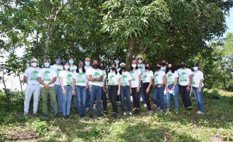 Cámara de Comercio de Santo Domingo participa en Jornada de Reforestacion en Villa Altagracia