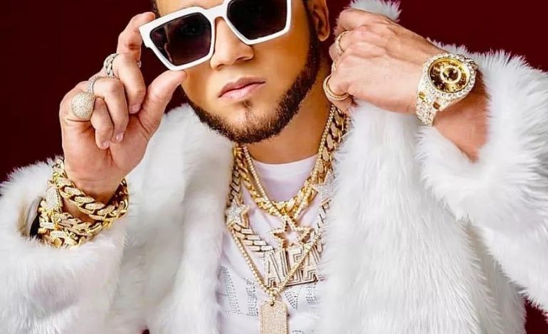  Aclamado por la isla del encanto, El Alfa El jefe de vuelta a Premios Tu Música Urbano 2022