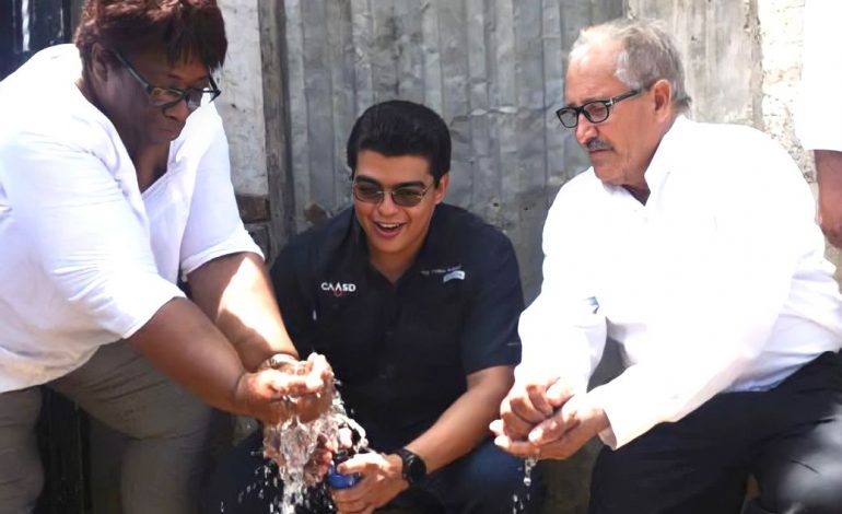 Después de 20 años en espera CAASD lleva agua potable a varios sectores en Santo Domingo Este