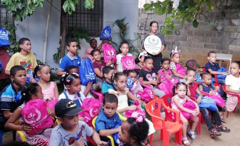 Fundación JC Inspires realiza entrega de juguetes y ropa a niños en RD