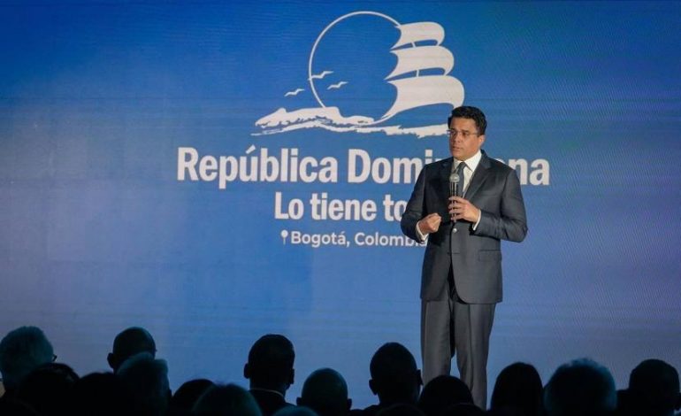  Ministro Collado presenta lo mejor de RD en Colombia.