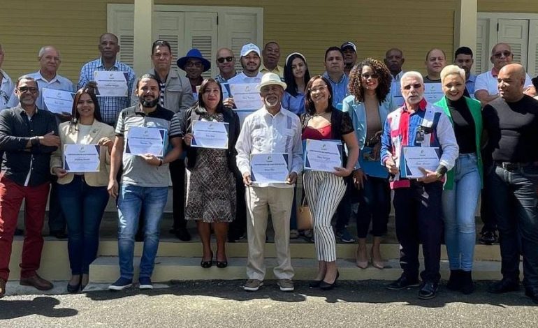 Clúster Ecoturístico de la provincia Espaillat realiza taller formativo para comunicadores