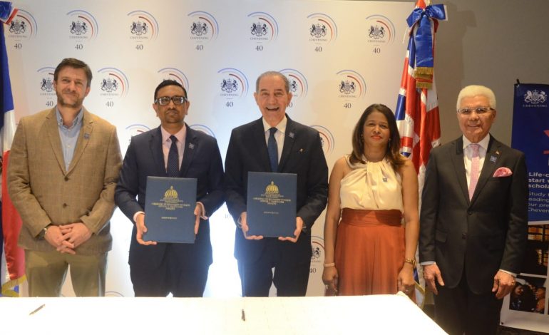 En acuerdo con el MESCYT, gobierno del Reino Unido aumentará números de becas Chevening a estudiantes con altas calificaciones académicas de República Dominicana