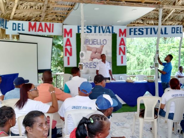  Celebran primer Festival del Maní en la comunidad de Puello en Elías Piña