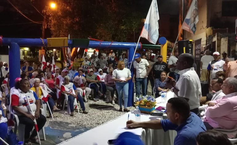 Movimiento Luis Construye realiza actividad en apoyo a Manuel Núñez, candidato a diputado por la circunscripción #2 del DN