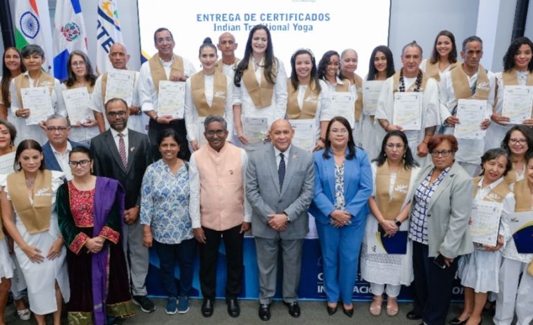  INFOTEP y la Embajada de India certifican 39 facilitadores en Yoga Tradicional