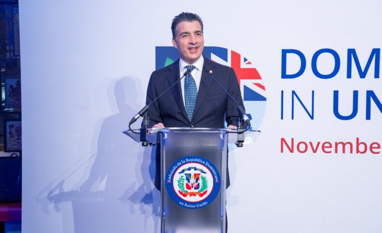 Popular atrae interés de inversionistas durante Semana Dominicana en Reino Unido