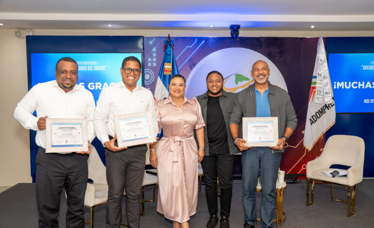  Expertos analizan el futuro del turismo y la comunicación digital en el conversatorio “Creadores del Caribe”