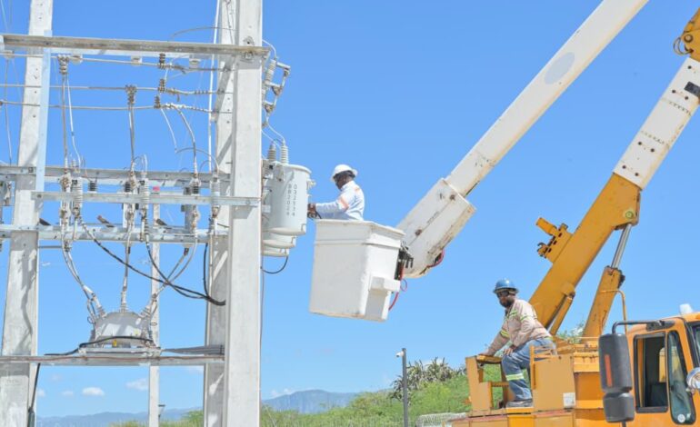 Edesur fortalece más de 2,000 kilómetros de redes, construye y repotencia seis subestaciones eléctricas