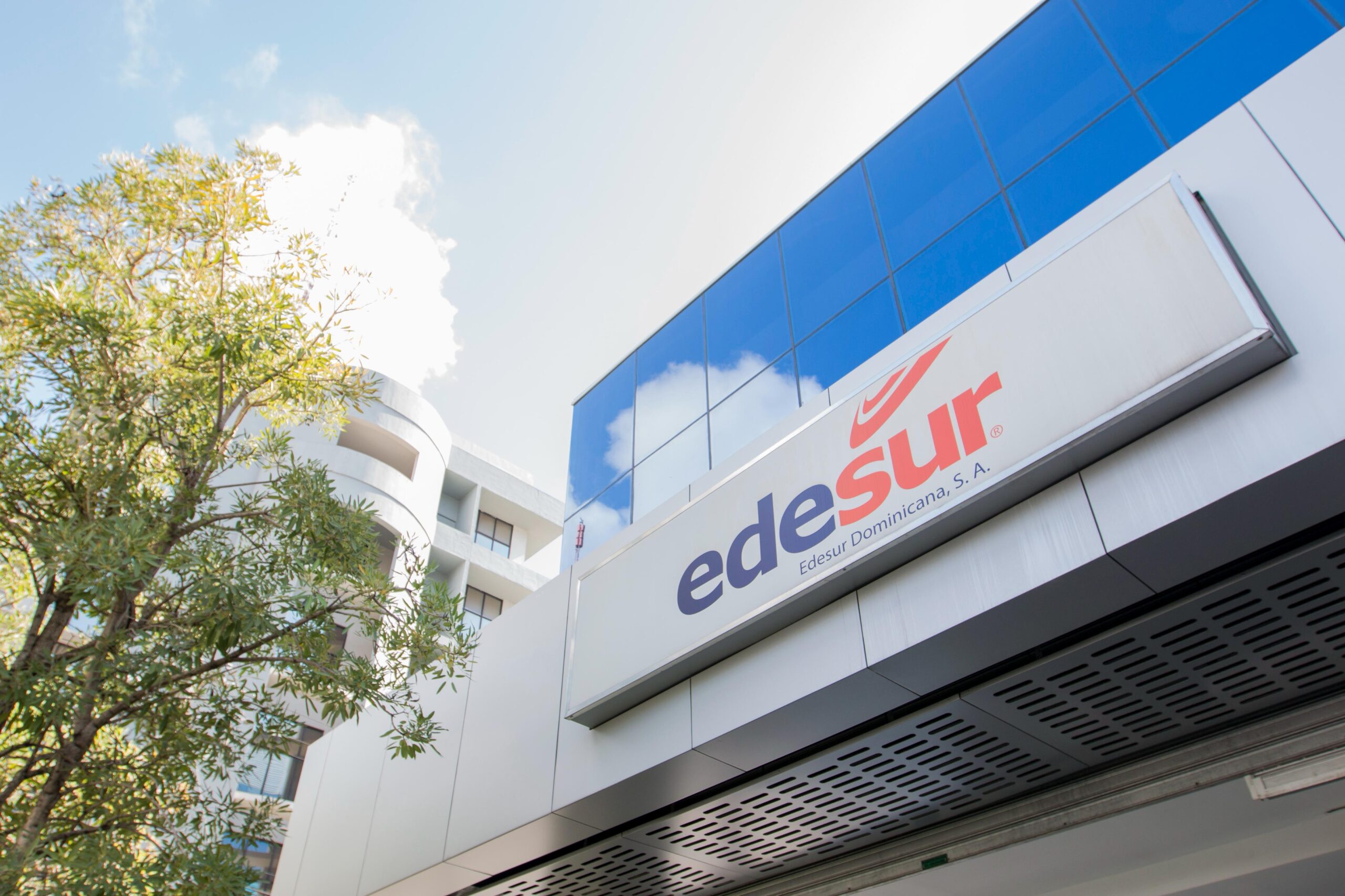 Edesur Dominicana informa torrenciales aguaceros originan múltiples averías en sistema eléctrico