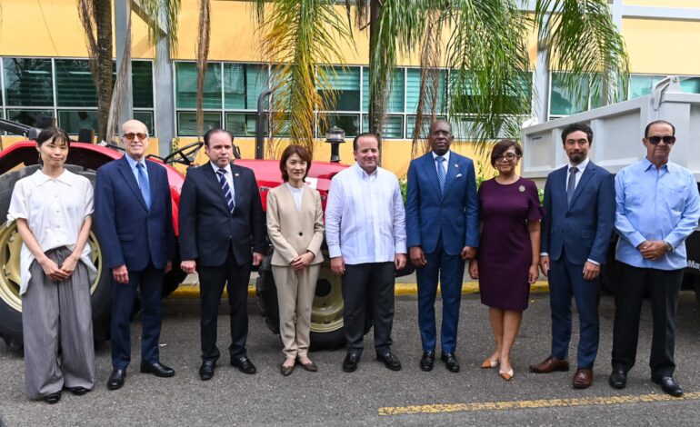 Cooperación entre República Dominicana y Japón fortalece capacidades para enfrentar el sargazo.
