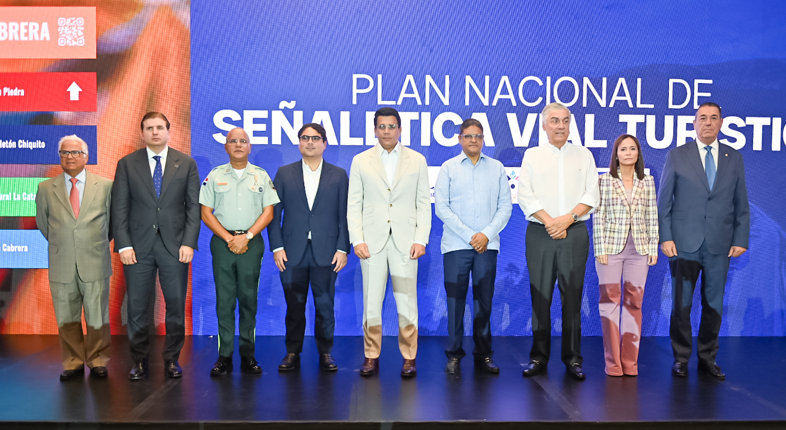 Turismo y RD Vial lanzan plan nacional de señalética turística.