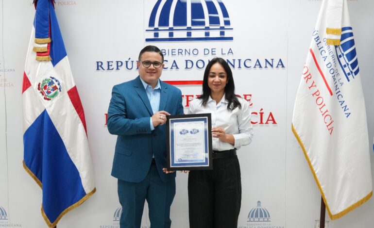 INDOCAL entrega al Ministerio de Interior y Policía recertificación ISO de Calidad y actualización Antisoborno