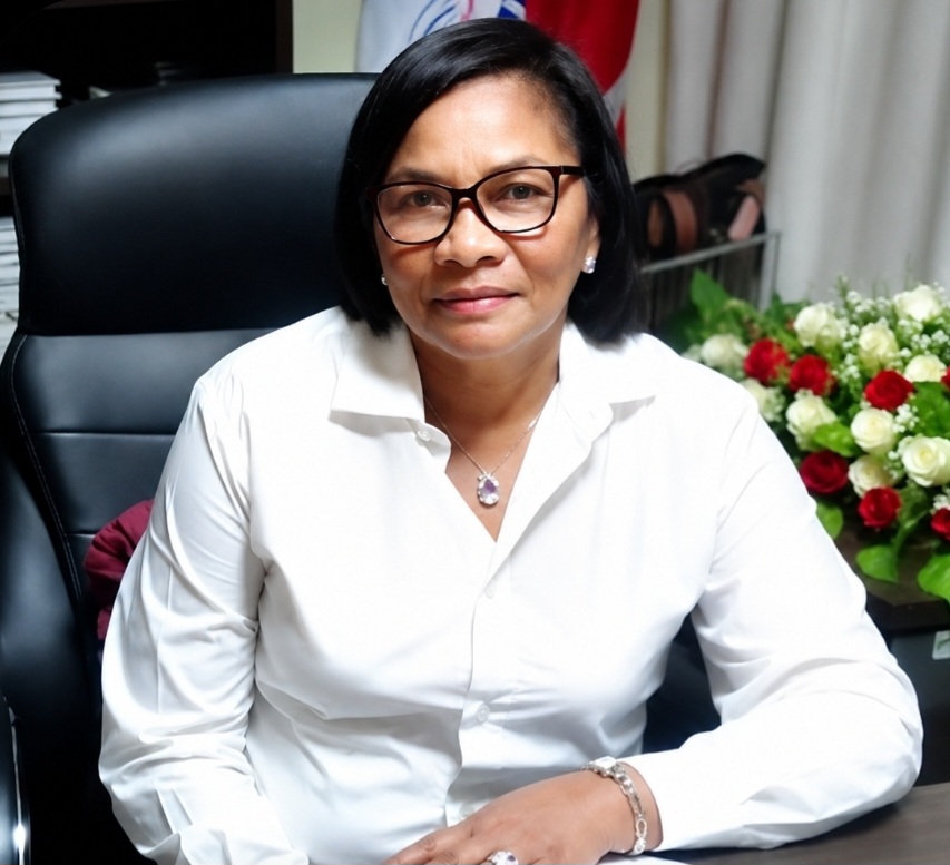Directora del Distrito Educativo 12-02 llama a la dirigencia nacional del PRM a prestar atención a su dirección en San Rafael del Yuma